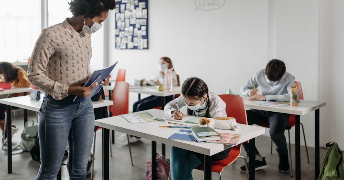 Digital Citizenship Lesson Plans for Elementary Teachers — Photo by Pavel Danilyuk
